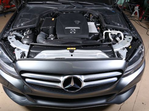Used 2018 Mercedes-Benz C 300 Sedan image 40