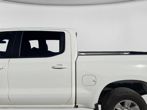 Used 2025 Chevrolet Silverado 1500 LT RWD image 12