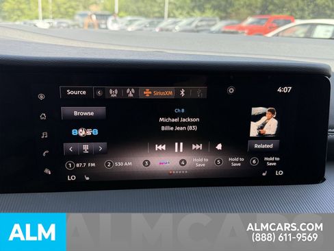 Certified 2025 Nissan Murano SV image 12