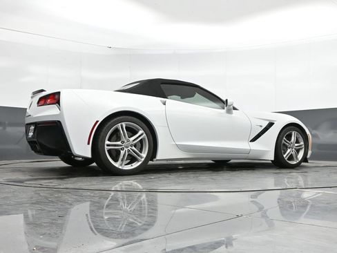 Used 2017 Chevrolet Corvette Stingray Convertible w/ 1LT RWD image 39