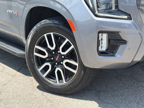 Used 2022 GMC Yukon AT4 AWD/4WD image 6