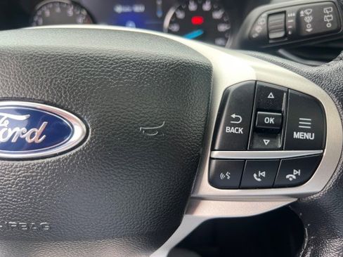 Certified 2022 Ford Explorer Limited w/ Equipment Group 301A image 19