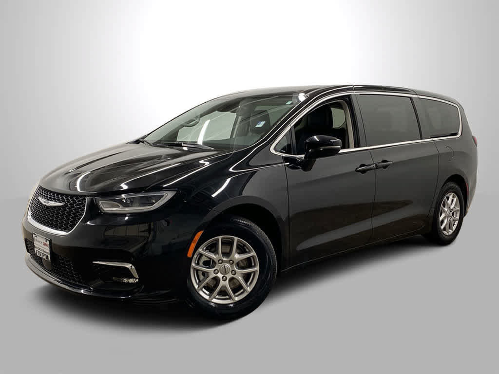 Used 2024 Chrysler Pacifica Touring-L FWD image 1