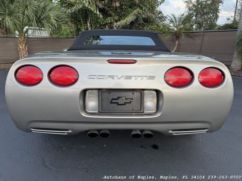 Used 2000 Chevrolet Corvette Convertible w/ Performance Handling Pkg RWD image 18
