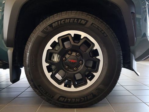 Used 2025 Toyota 4Runner TRD Off-Road image 15