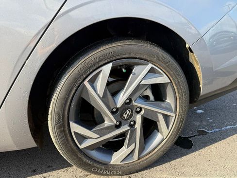 Certified 2025 Hyundai Elantra Sport FWD image 30