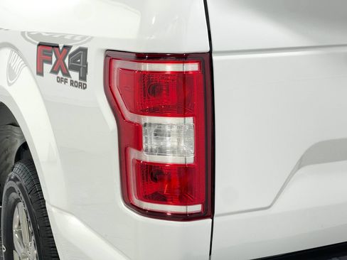 Used 2020 Ford F150 XLT w/ Equipment Group 302A Luxury AWD/4WD image 34