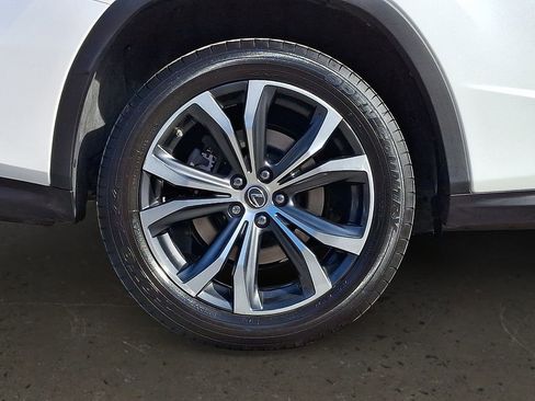 Used 2022 Lexus RX 350L Premium w/ Premium Package image 9