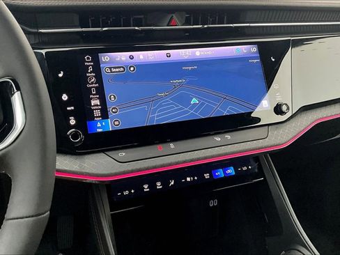 Used 2025 Jeep Wagoneer S Limited image 8