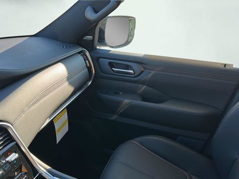 New 2026 Nissan Armada SL w/ Captain's Chari Seat Package image 23