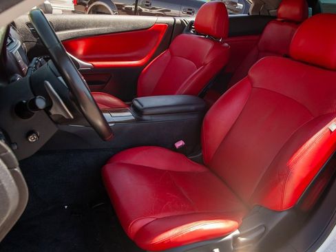 Used 2013 Lexus IS 250C image 12