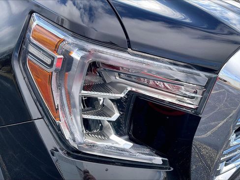 Used 2019 GMC Sierra 1500 SLT w/ SLT Premium Plus Package image 23