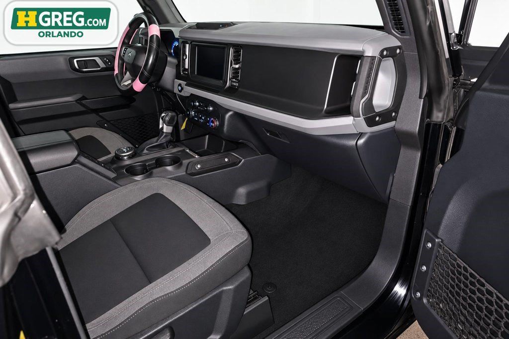 Used 2022 Ford Bronco 4-Door AWD/4WD image 11