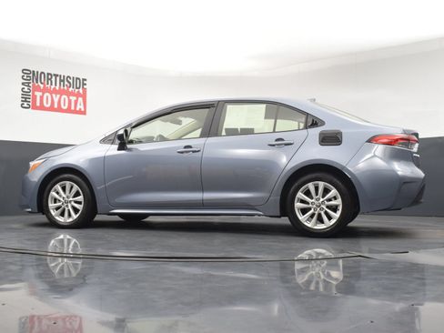 Used 2025 Toyota Corolla LE w/ LE Premium Package FWD image 26