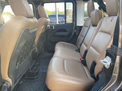 Used 2020 Jeep Wrangler Unlimited Rubicon AWD/4WD image 7