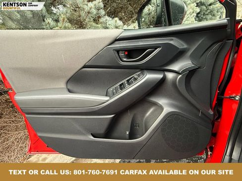 Used 2025 Subaru Crosstrek 2.0i Premium image 21