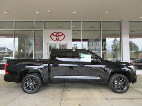 New 2025 Toyota Tundra Platinum AWD/4WD image 3