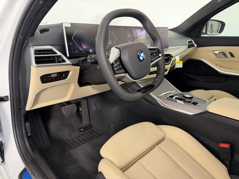 Used 2026 BMW 330i Sedan w/ Convenience Package RWD image 4