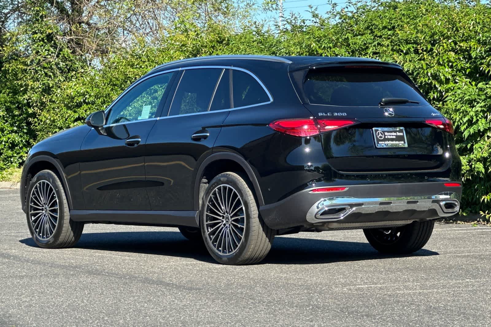 Certified 2026 Mercedes-Benz GLC 300 4MATIC image 5