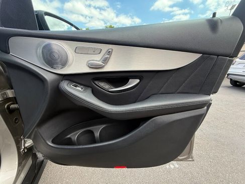 Used 2019 Mercedes-Benz GLC 300 image 42