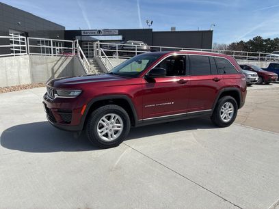 Used 2023 Jeep Grand Cherokee Laredo