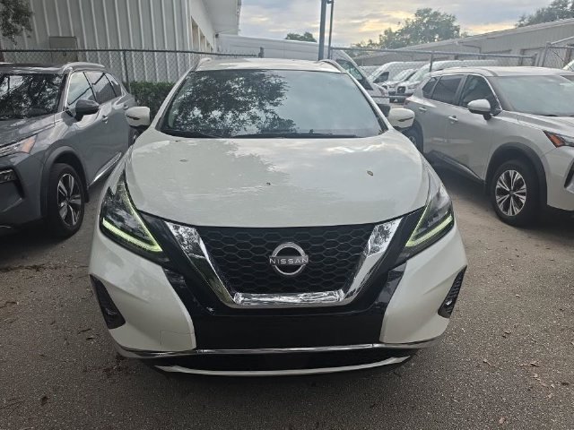 Certified 2024 Nissan Murano SV FWD image 2