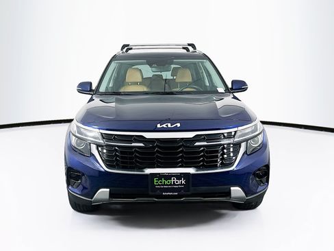 Used 2024 Kia Seltos EX AWD/4WD image 2