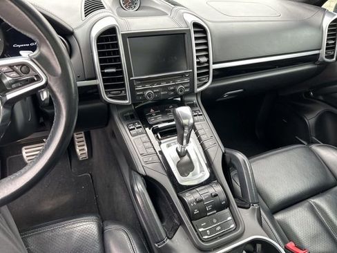 Used 2016 Porsche Cayenne GTS image 12