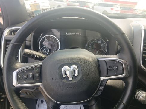 Used 2023 RAM 1500 Laramie AWD/4WD image 12