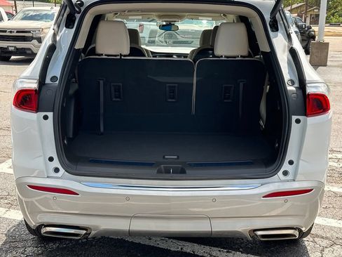 Used 2024 Buick Enclave Essence w/ Experience Buick Package FWD image 8