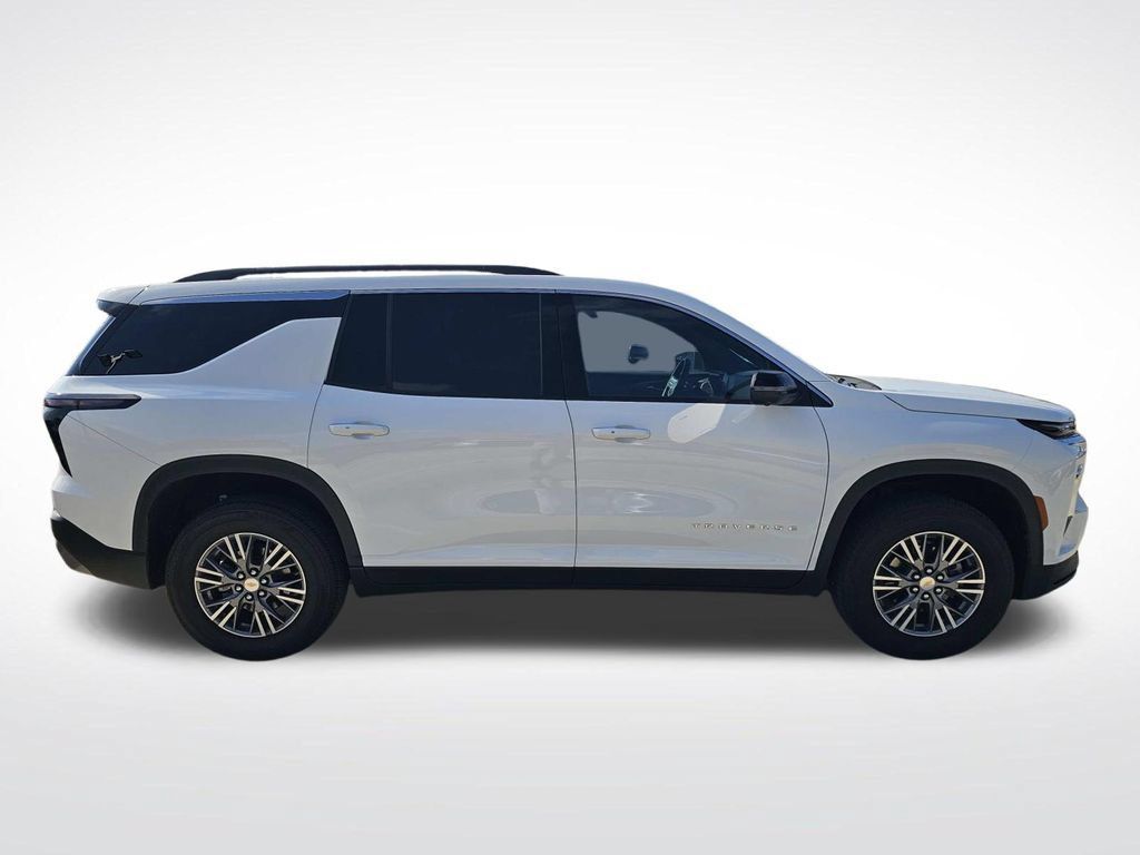 Used 2024 Chevrolet Traverse LT w/ LPO, Floor Liner Package FWD image 19