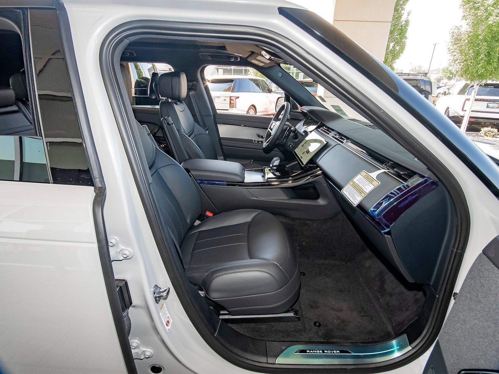 New 2026 Land Rover Range Rover Sport SE AWD/4WD image 40