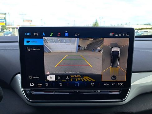 New 2026 Volkswagen ID.4 Pro S Plus image 25