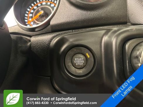 Used 2019 Jeep Wrangler Unlimited Sahara w/ Uconnect 4C Nav & Sound Group image 14