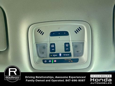 Used 2020 Chevrolet Traverse Premier image 11