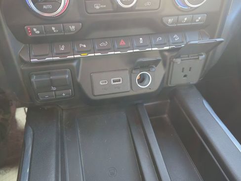 Used 2021 GMC Sierra 2500 Denali w/ Denali Ultimate Package image 30