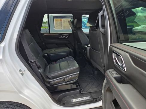 Used 2023 Chevrolet Tahoe RST w/ Luxury Package AWD/4WD image 10