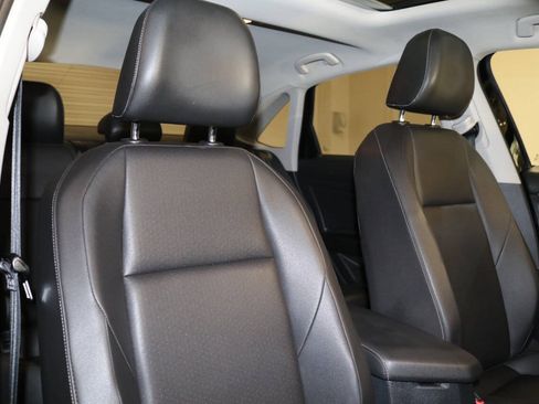 Used 2019 Volkswagen Jetta SE w/ Cold Weather Package FWD image 77