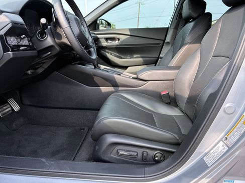 Certified 2025 Honda Accord Sport image 18