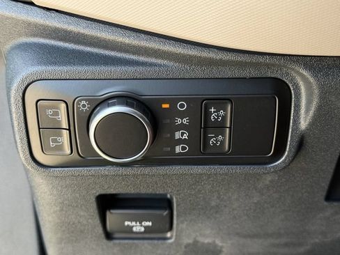 Used 2023 Ford Bronco Wildtrak AWD/4WD image 25