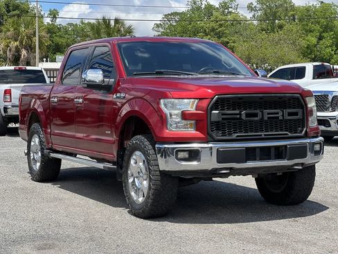 Used 2015 Ford F150 XLT w/ Equipment Group 302A Luxury AWD/4WD image 10