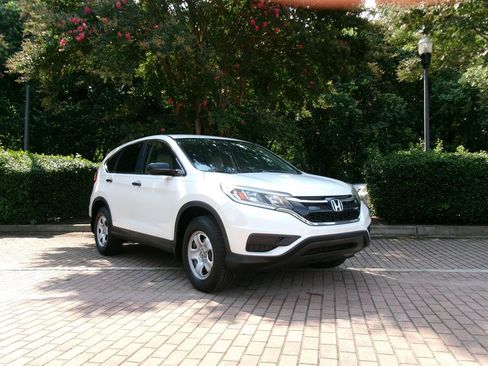 Used 2015 Honda CR-V LX image 3