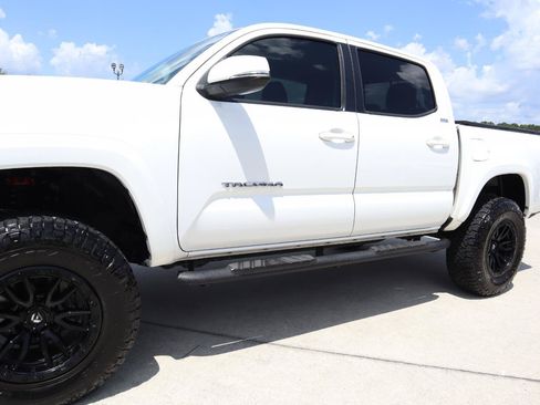 Used 2023 Toyota Tacoma SR5 AWD/4WD image 37