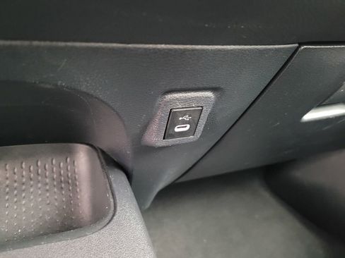 Used 2023 Toyota Corolla LE image 17