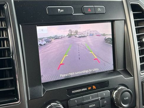 Used 2019 Ford F150 XLT w/ Equipment Group 302A Luxury AWD/4WD image 27