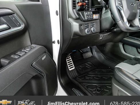 New 2025 Chevrolet Silverado 1500 RST AWD/4WD image 8