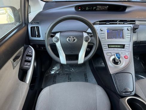 Used 2015 Toyota Prius Three FWD image 24