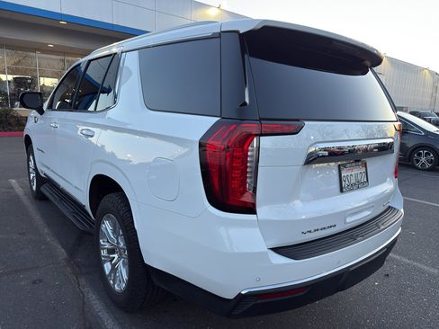 Used 2023 GMC Yukon SLT image 6