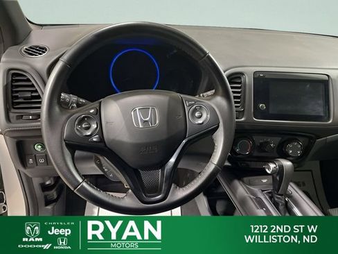 Used 2022 Honda HR-V Sport image 13