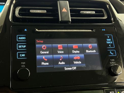 Used 2017 Toyota Prius Two image 22